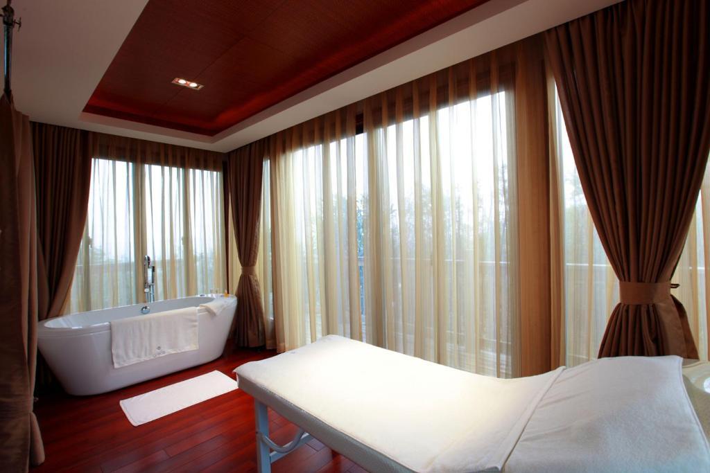 Suzhou Hanyuan Yacht&Resort Hotel Oda fotoğraf